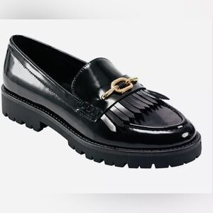 Bandolino Black Patent Loafers with Gold Accent and Fringe Tassel Size 7 M